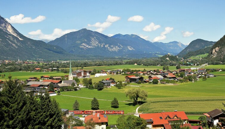 Ortsansicht Strass im Zillertal Sommer