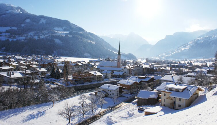 Ortsaufnahme Zell am Ziller Winter