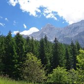 hochtoerlehuette blick auf zugspitze