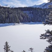 winter am obernberger see blick richtung sueden