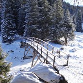 obernberger see bruecke winter schnee