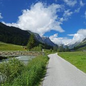 feldwege bei trins gschnitztal