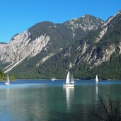 segelboote im plansee