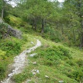 abstieg von portjoch richtung obernbergersee