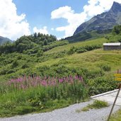 walserweg bei zeinisjoch galtuer kleinzeinis