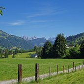 blick von aschau richtung kaisergebirge