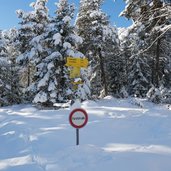 winter abzweigung weg zur latschenhuette