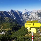 aufstieg baerenbadalm zum baerenkopf abzweigung weissenbach alm