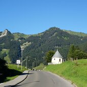 kapelle zwischen lechaschau und waengle