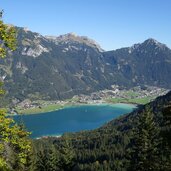 blick auf eben und maurach am achensee