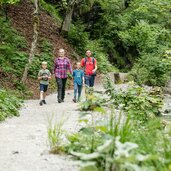 Familie in der Griessbachklamm