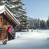 Rast beim Schneeschuhwandern