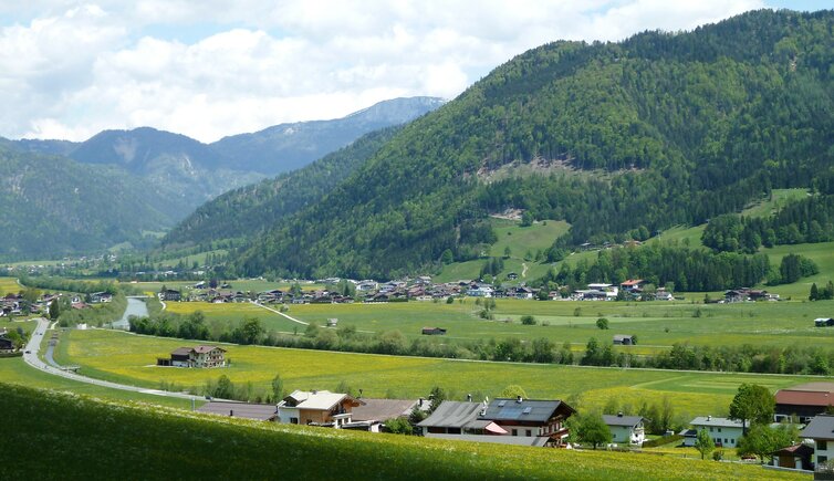 ausblick auf das leukental bei kirchdorf