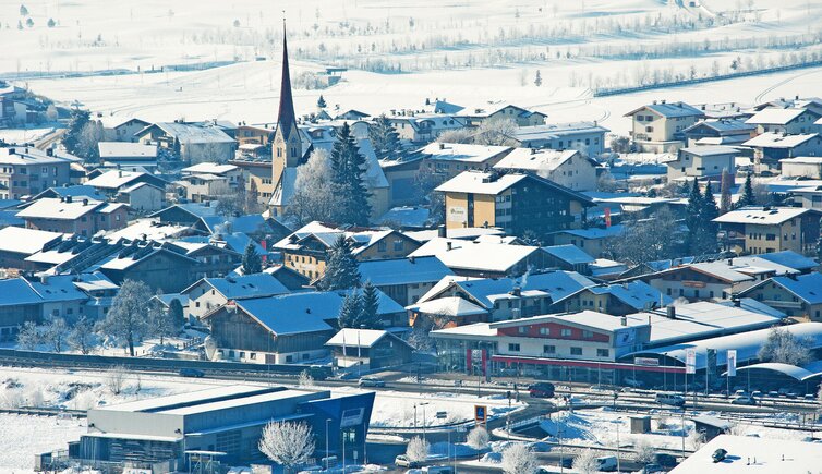Ortsansicht Uderns Winter